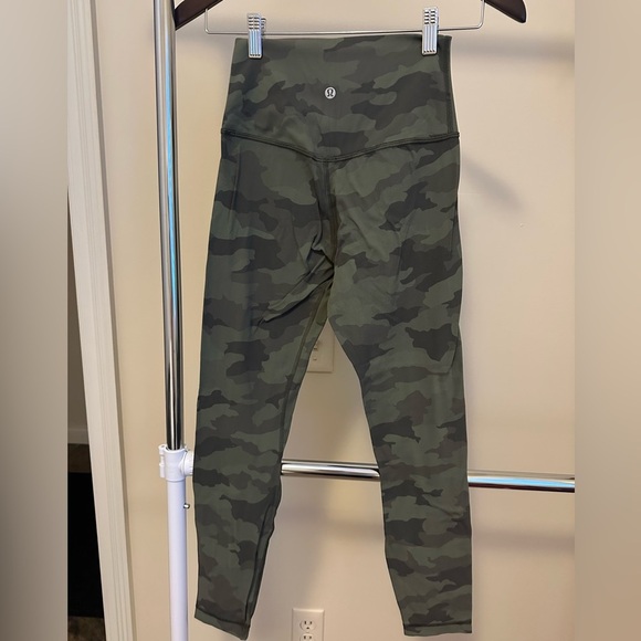 Women’s Lululemon Leggings - Picture 3 of 3